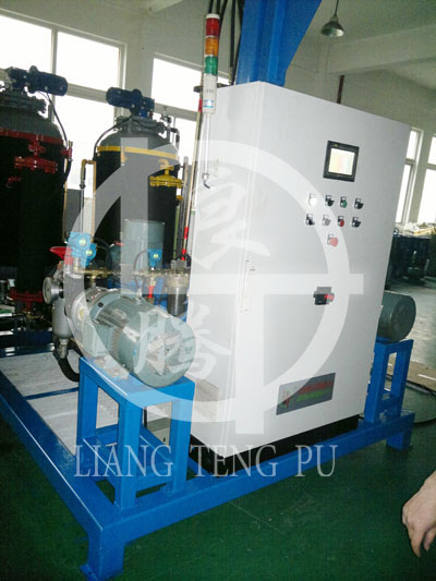 硬泡板材機(jī)