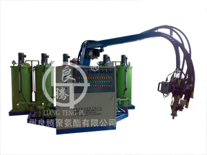 溫州六組份保齡球發(fā)泡機(jī)